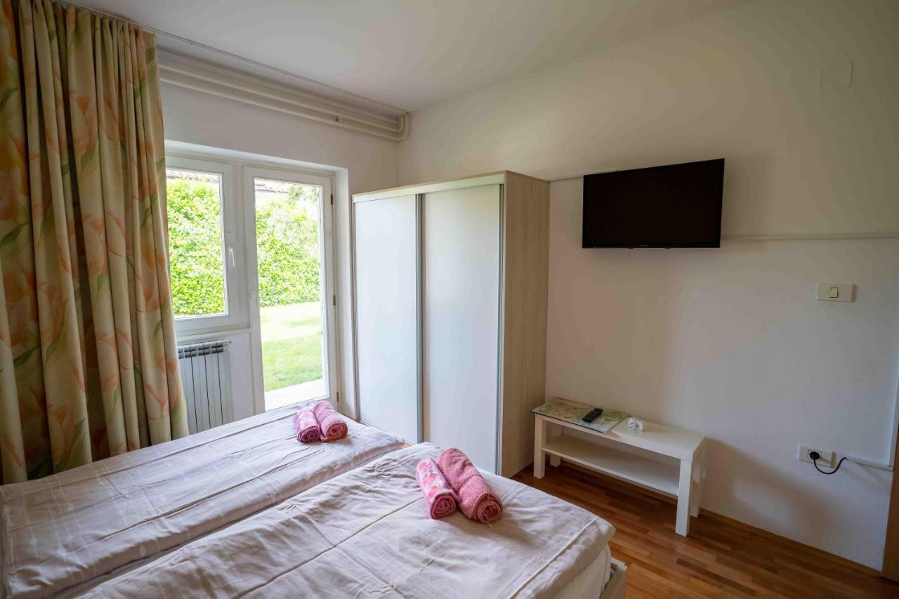 Soraja Apartments Изола Экстерьер фото